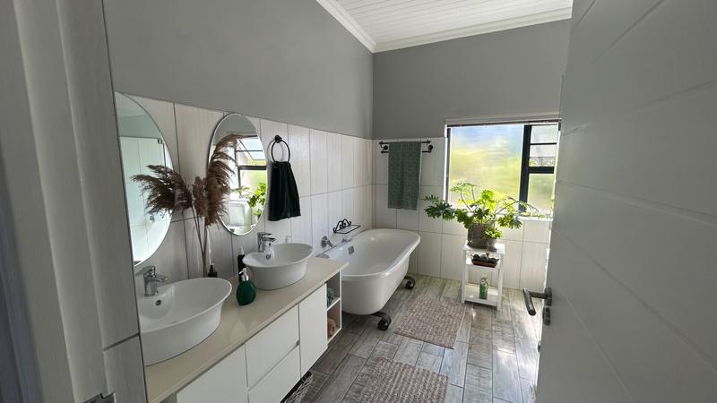4 Bedroom Property for Sale in Pinnacle Point Golf Estate Western Cape